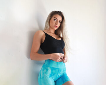 Subscribe to my newsletter for exclusive offers & workout tips